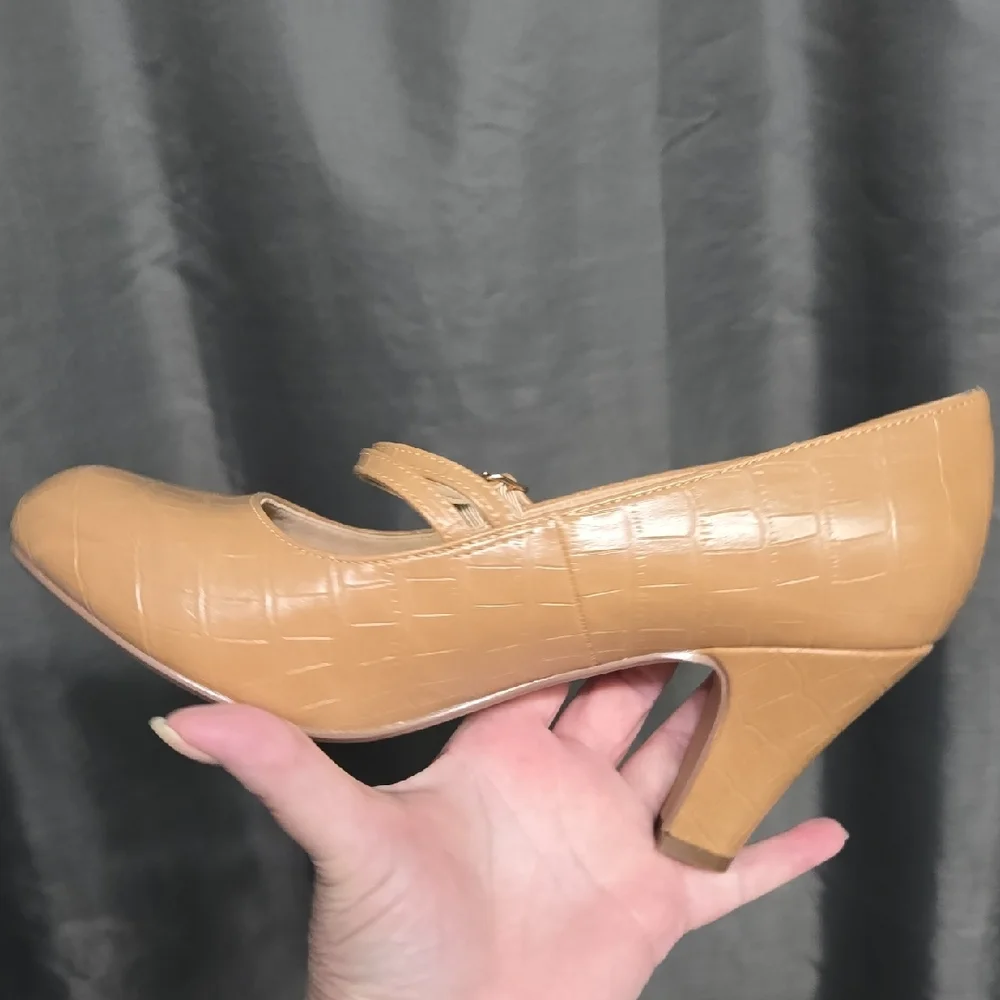 8 Wide Journee Collection Tan Mary Jane Heels